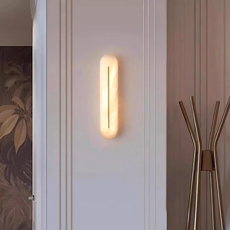 Italienische Wandleuchte aus natürlichem Marmor